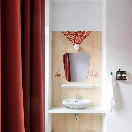 Room&moor *
